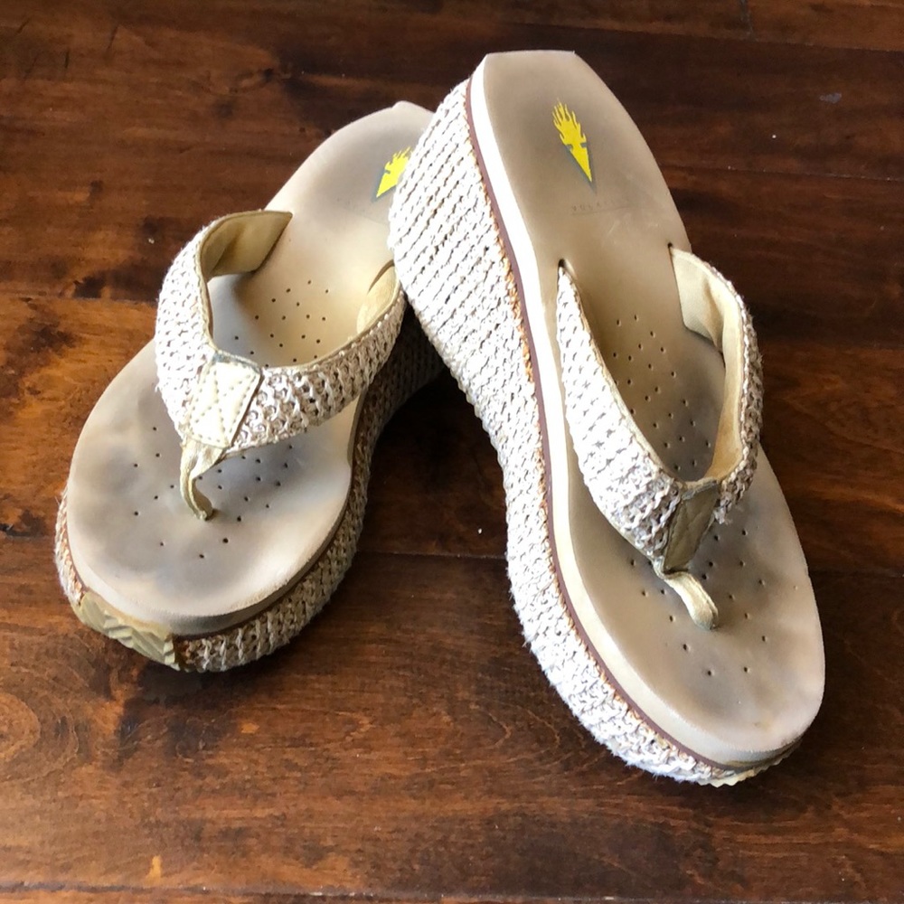 Volatile Natural Wedges